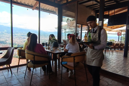 Servicios. Cuenca, la ciudad azuaya siempre ha encabezado el ranking de ciudades más caras del país.