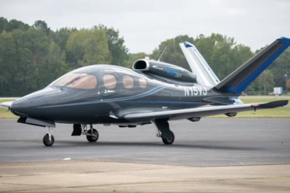 La aerolínea Verijet, que ofrecía vuelos chárter ejecutivos en EE. UU., suspende todas sus operaciones tras declararse en quiebra por deudas y demandas millonarias.