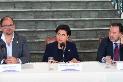 El ministro del Interior, John Reimberg, dijo que la postura de Pabel Muñoz pretende defender a los manifestantes que amenazaron con tomarse Quito.