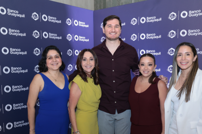 Karen Loyola, Lorena Centeno, Sebastián Muller, Valentina Ernst y Daniela Jaramillo.
