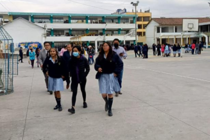 Las clases se mantienen en modalidad online en ciertos sectores del país.