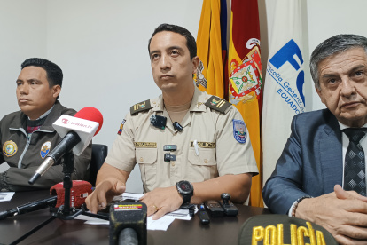 El coronel Pablo Inga, jefe del distrito norte de la Policía Nacional, informó detalles sobre la reducción de muertes violetas en Azuay.