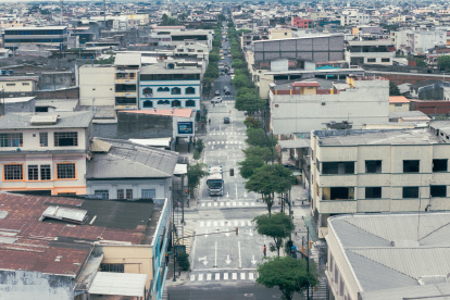 La obra, según afirma el Cabildo, busca dejar atrás años de baches y reparaciones superficiales, garantizando tránsito seguro y duradero.