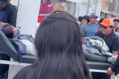La CONAIE denunció que fuerzas militares y policiales dispararon al cuerpo de civiles en Otavalo, dejando decenas de heridos por bala y gases durante el Paro Nacional 2025.
