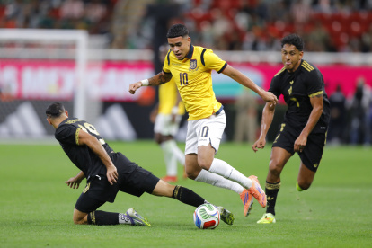 La Tricolor empató a un gol ante México en Guadalajara.