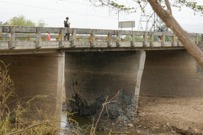 Este puente conecta a varias provincias y es utilizado a diario por miles de conductores.