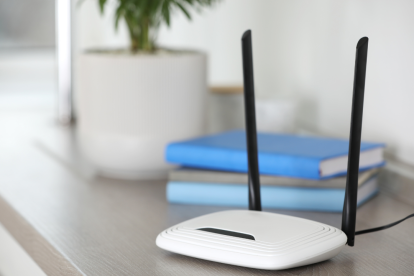 Aplicaciones como Fing permiten detectar dispositivos conectados a tu red WiFi en tiempo real.