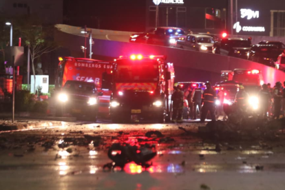 Un coche bomba explotó al frente de un centro comercial de Guayaquil.