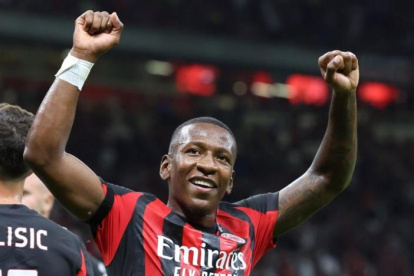 Pervis Estupiñán es pieza clave en el Milan de Massimiliano Allegri.