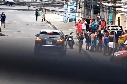 La denuncia del correísmo y el alcalde de Guayaquil apuntan a un vehículo de propiedad de Industrial Molinera.