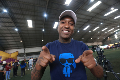 El exfutbolista Luis Bolaños vivió estos duelos con ambas camisetas; sin embargo, tiene más cariño por la de Liga de Quito.