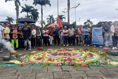 Organizaciones realizan marchas en Sucumbíos y otras zonas del país.