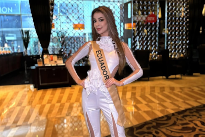 Samantha pasa al top 22.