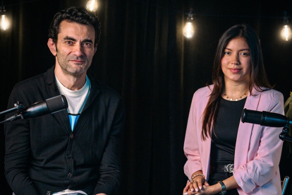 El maestro Íñigo Pirfano y Carla Lara en Chill & Bach