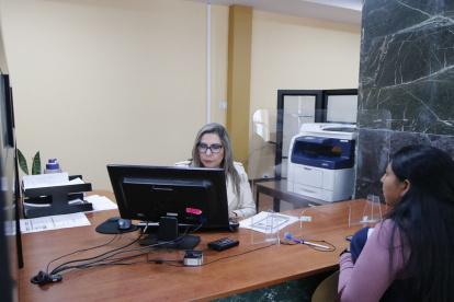 La afiliación voluntaria brinda acceso al seguro de salud y a la pensión jubilar, según las semanas aportadas.