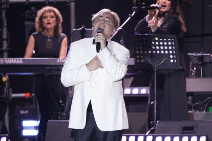 Cristian Castro convirtió su concierto en Guayaquil en una noche emotiva y cercana.