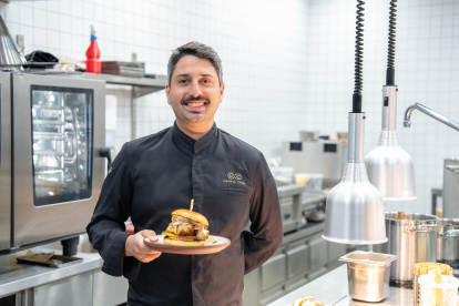 Ceviches y otras delicias de Ecuador las resalta en su restaurante en Zúrich.