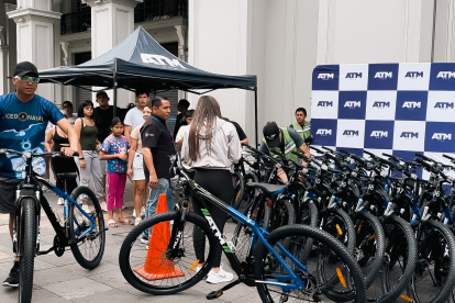 Las bicicletas se pueden recorrer por la calle Panamá, el Malecón Simón Bolívar y otros espacios del centro de Guayaquil.