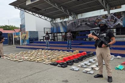 En un operativo ejecutado por unidades policiales en el sector de Guayacanes, al norte de Guayaquil.