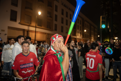 Hinchas de Marruecos celebrando en las calles el título de campeón del Mundo sub 20.