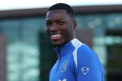 Moisés Caicedo vuelve a ser clave en Stamford Bridge.