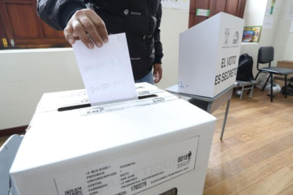 El próximo 16 de noviembre Ecuador regresa a las urnas por la consulta y referéndum.