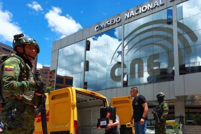 Las papeletas electorales utilizan tecnología que dificultan su falsificación o duplicación, y permiten una rápida verificación.