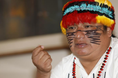 El líder de la Conaie, Marlon Vargas, anunció el fin del paro nacional.