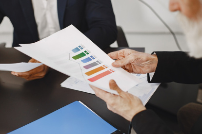 El puntaje crediticio o score es un número que va de 1 a 999 puntos.