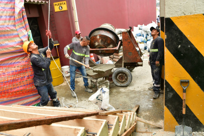 Pasos elevados serán rehabilitados por el Municipio.