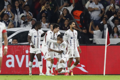 Gabriel Villamil anotó el primero y el tercer gol, mientras que Alzugaray puso el segundo tras un cobro penal.