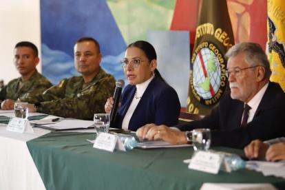 Consulta. El CNE afina detalles para la impresión de papeletas electorales que se usarán el 16 de noviembre.