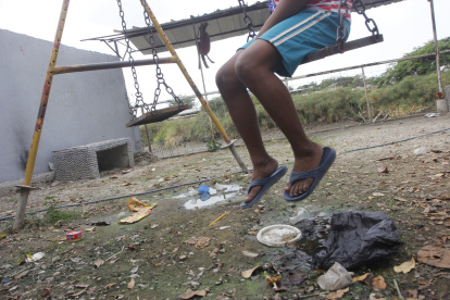 Los niños se quedan sin espacios para jugar, debido al deterioro de los parques.