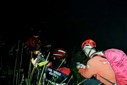 Tres excursionistas alemanes fueron rescatados del Guagua Pichincha tras perderse durante una caminata.