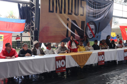Poco más de 30 organizaciones se juntaron en Quito para delinear la estrategia por el no en la consulta popular 2025.