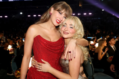 Taylor Swift y Sabrina Carpenter, dos voces del pop, se unen en The life of a showgirl. Una canción del nuevo álbum de Taylor.