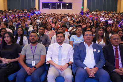El ministro Jimmy Martin lideró en Guayaquil el inicio del programa con 8.000 jóvenes en acción