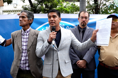 Jaime Estrada, presidente de la Comisión Permanente de Garantías Constitucionales, Derechos Humanos, Derechos Colectivos y la Interculturalidad, convocó personalmente al fiscal provincial.