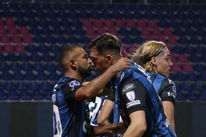 Junior Sornoza (i) y Richard Schunke (d) son los capitanes y piezas claves de Independiente del Valle