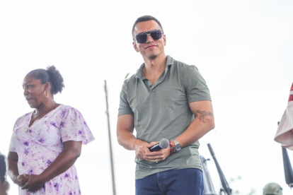 El mandatario habló sobre varios temas en una entrevista radial.