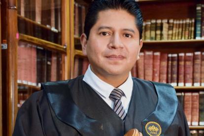 Jacho es juez de la Sala Especializada de lo Civil y Mercantil de la Corte Nacional de Justicia.