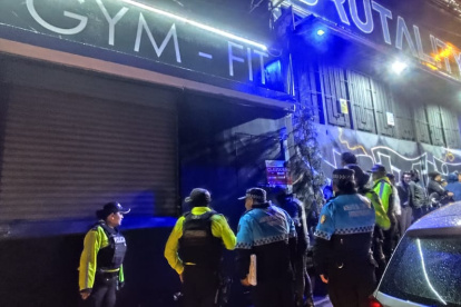 Operativo Quito en Control clausura locales con fiestas ilegales y menores de edad.