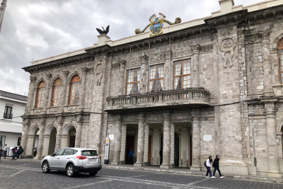 Gobierno Nacional adeuda mas de siete millones de dólares a la Municipalidad de Latacunga. 

AG-EXTERNOS