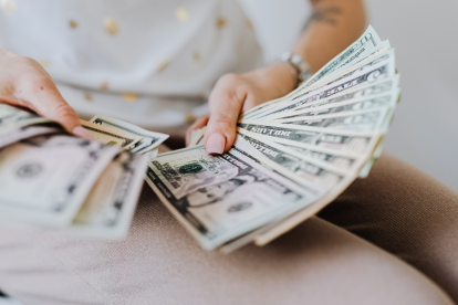 Referencial. El pago del feriado de noviembre 2025 corresponde al 100%.