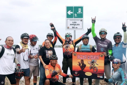 El grupo urbano Zombies Cyclists recorrió Durán.