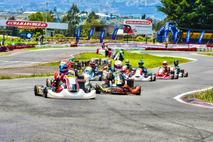 Pilotos de Argentina, Brasil, Venezuela, Colombia, Perú, Uruguay, Aruba, Bélgica, Chile, Paraguay y Ecuador formaron parte de la competencia en el kartódromo de Cotopaxi.