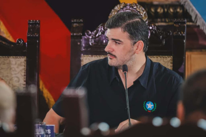 Aquiles Álvarez mostró su descontento a las transacciones con bonos del Estado.