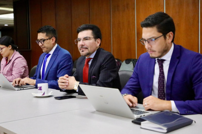 Con la presencia del fiscal general del Estado, Leonardo Alarcón, se reinstaló la audiencia de apelación a la prisión preventiva solicitada por Esther Cuesta.