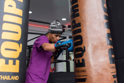 El boxeador ecuatoriano se preparó con el entrenador venezolano Erik Fernández.