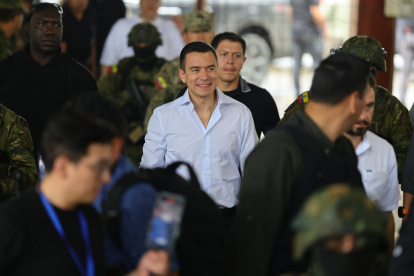 El presidente Daniel Noboa habló de la compra millonaria de medios de comunicación por parte de uno de sus asambleístas.